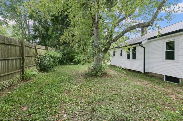 2430 S Columbus Road, Wooster, OH 44691