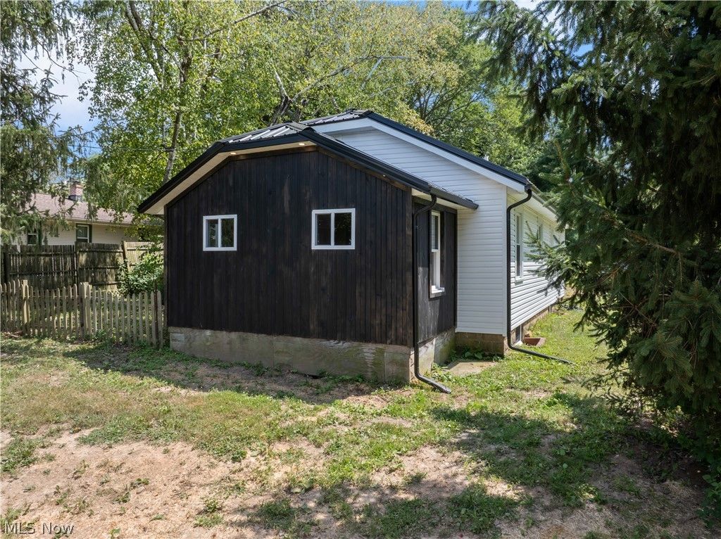 2430 S Columbus Road, Wooster, OH 44691