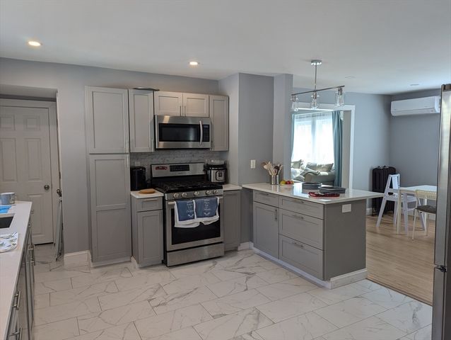 40 Harriet Ave, Quincy, MA 02171