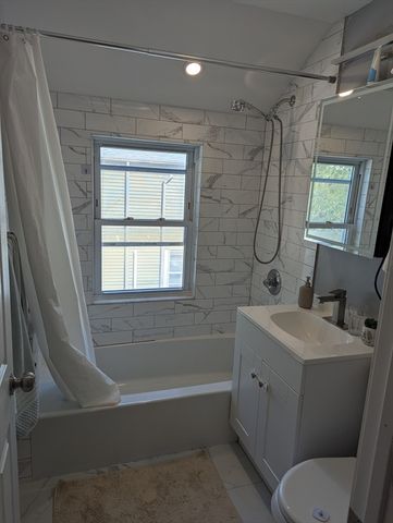 40 Harriet Ave, Quincy, MA 02171