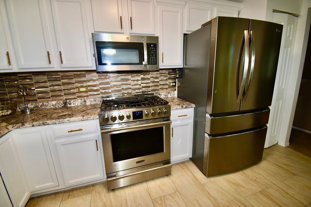 10029 W Howard Street, Beach Park, IL 60087