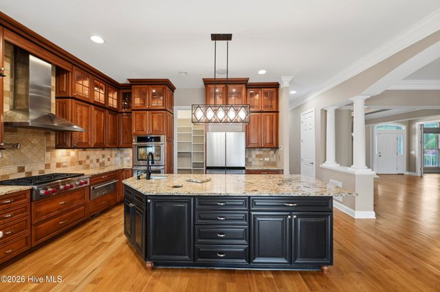 432 Laurel Valley Drive, Shallotte, NC 28470