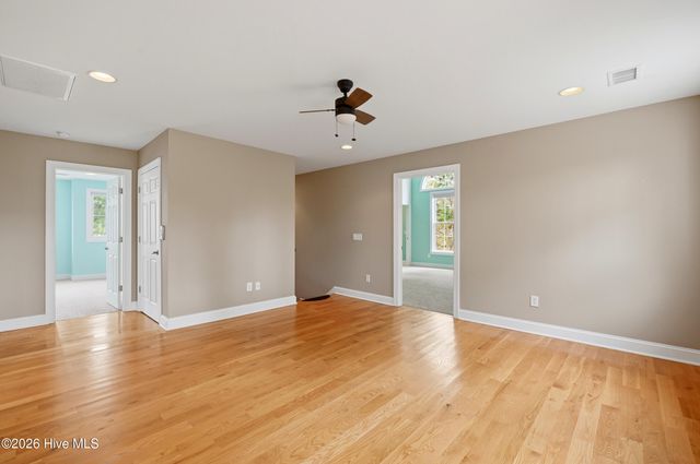 432 Laurel Valley Drive, Shallotte, NC 28470