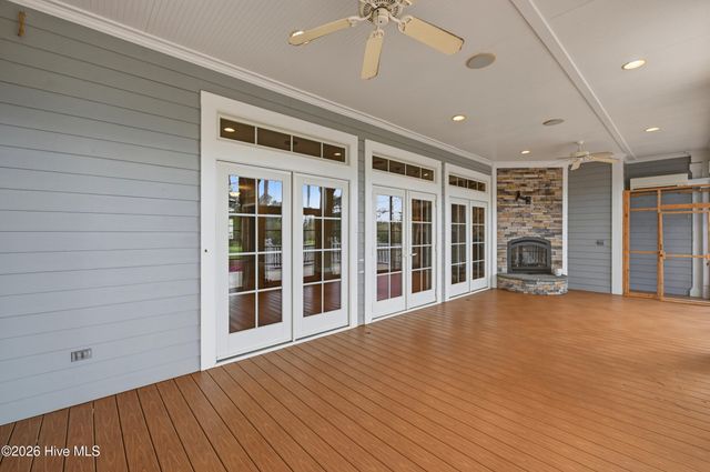432 Laurel Valley Drive, Shallotte, NC 28470