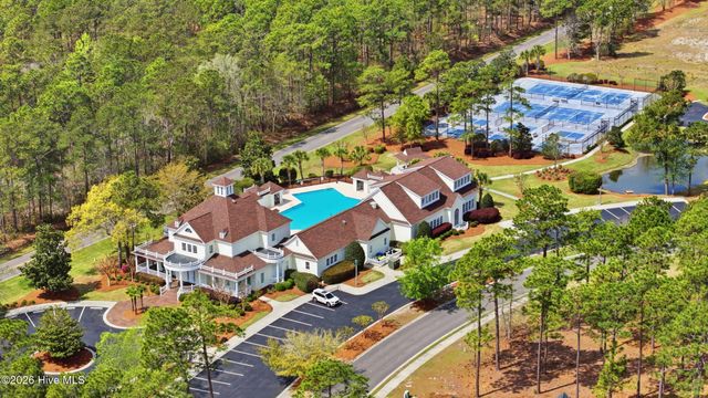 432 Laurel Valley Drive, Shallotte, NC 28470
