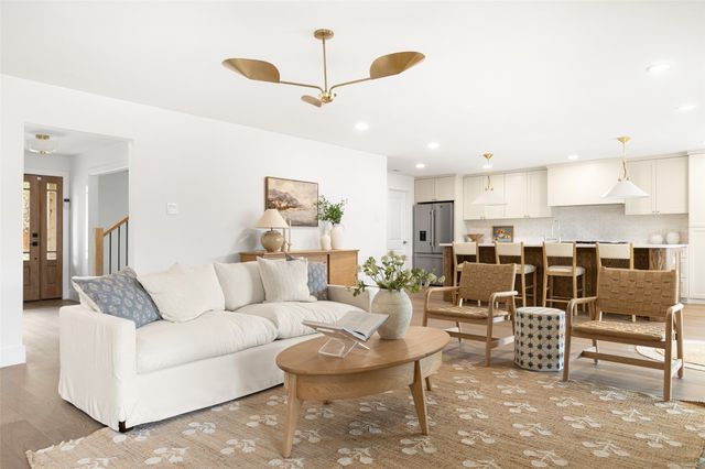 3796 Waldorf Drive, Dallas, TX 75229