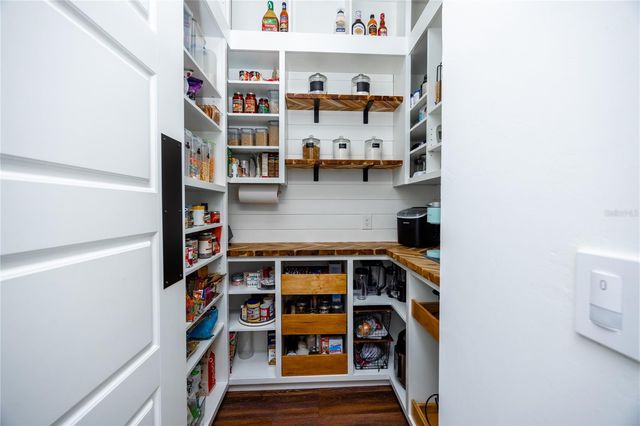 26025 NW 166TH AVENUE, High Springs, FL 32643