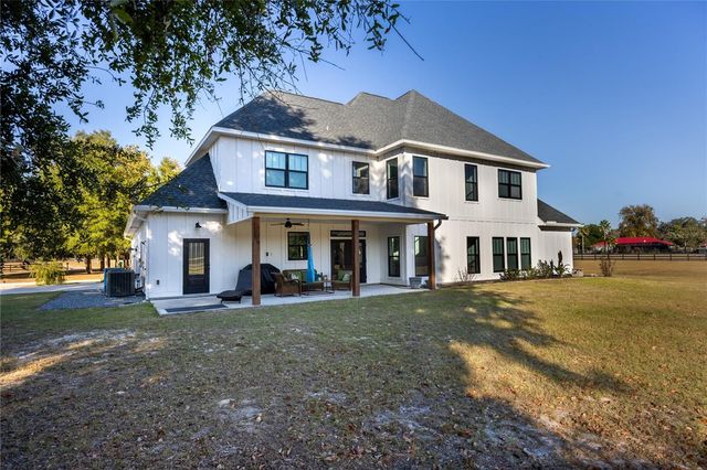 26025 NW 166TH AVENUE, High Springs, FL 32643