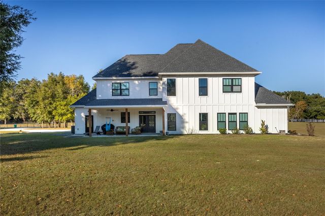 26025 NW 166TH AVENUE, High Springs, FL 32643