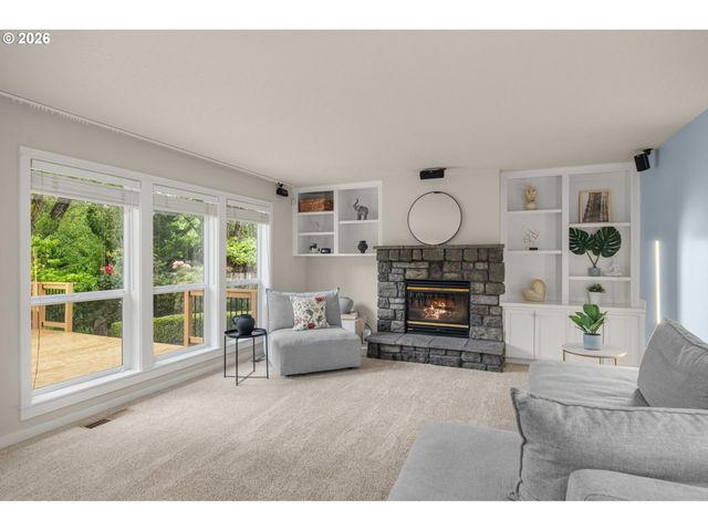 16368 Nw GRAF St, Portland, OR 97229
