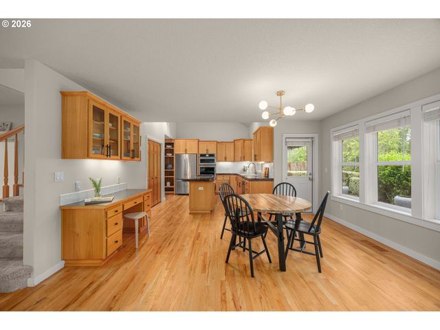 16368 Nw GRAF St, Portland, OR 97229