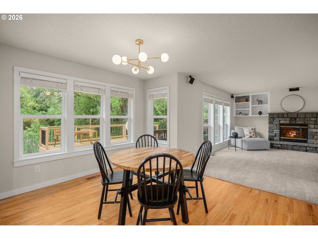 16368 Nw GRAF St, Portland, OR 97229
