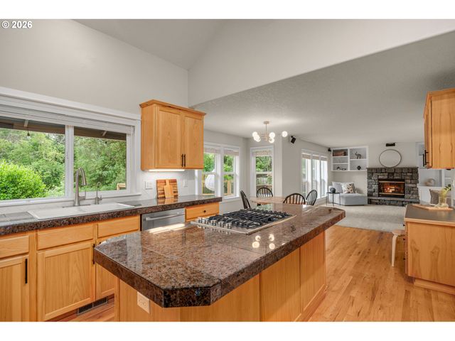 16368 Nw GRAF St, Portland, OR 97229