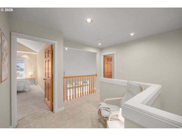 16368 Nw GRAF St, Portland, OR 97229