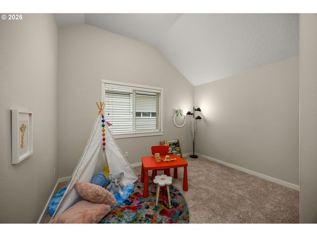 16368 Nw GRAF St, Portland, OR 97229