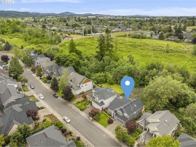 16368 Nw GRAF St, Portland, OR 97229