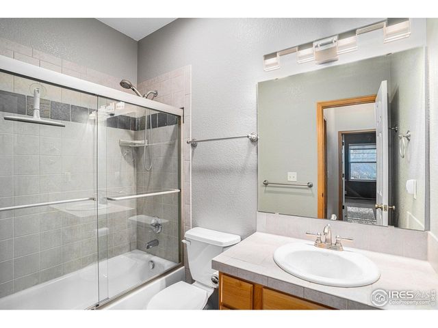 1050 Fairfield Ave, Windsor, CO 80550