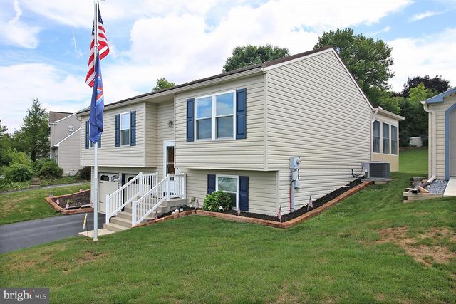 10 ASPEN WAY, Lebanon, PA 17046