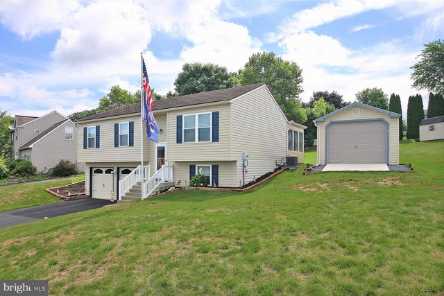 10 ASPEN WAY, Lebanon, PA 17046