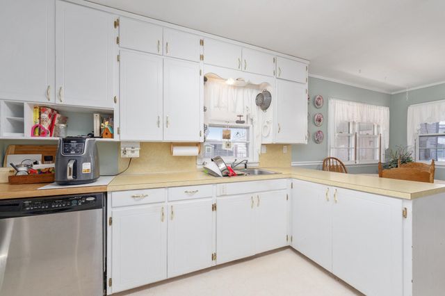 1912 Walnut St, Harper, KS 67058