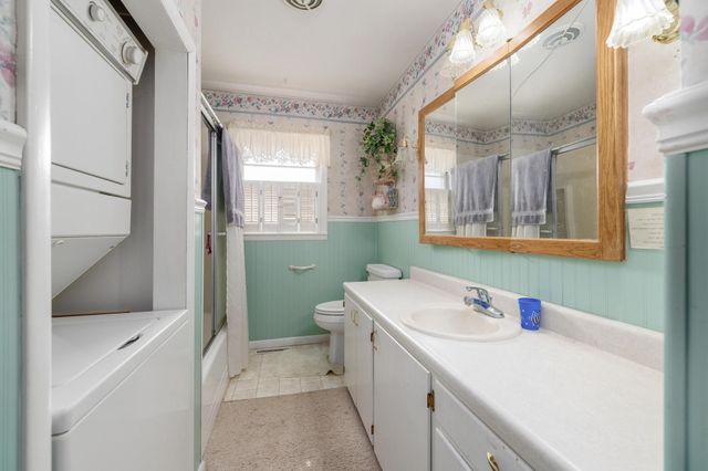 1912 Walnut St, Harper, KS 67058