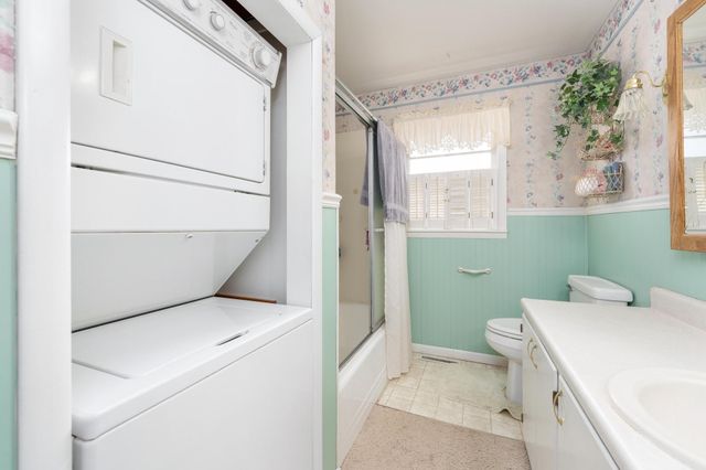 1912 Walnut St, Harper, KS 67058