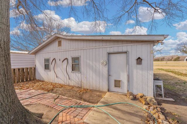 1912 Walnut St, Harper, KS 67058