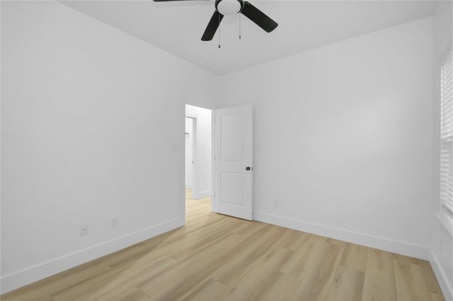 8410 Sunnyhill Street, Houston, TX 77088