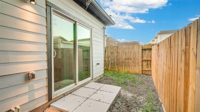 8410 Sunnyhill Street, Houston, TX 77088