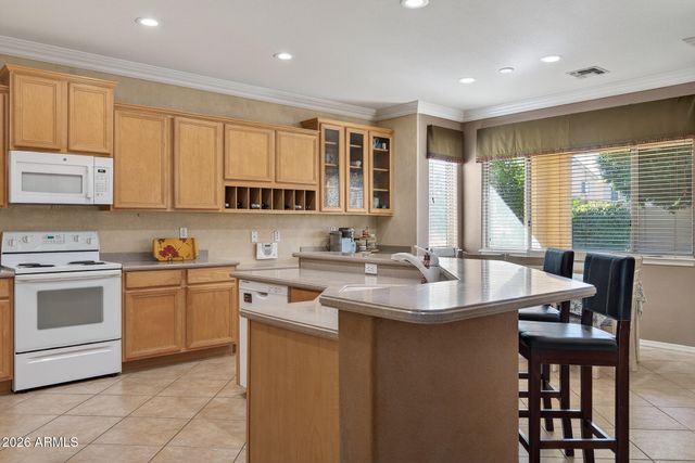 12501 W HIGHLAND Avenue, Litchfield Park, AZ 85340