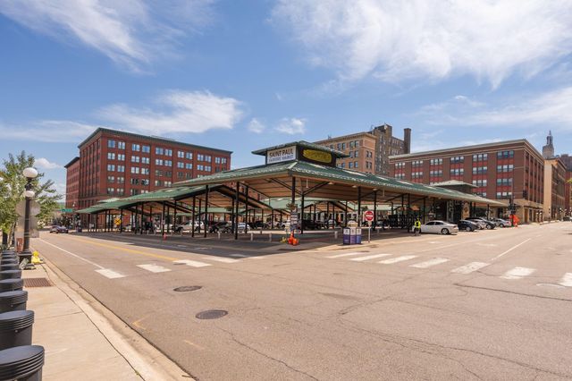 289 5th Street E 305, Saint Paul, MN 55101