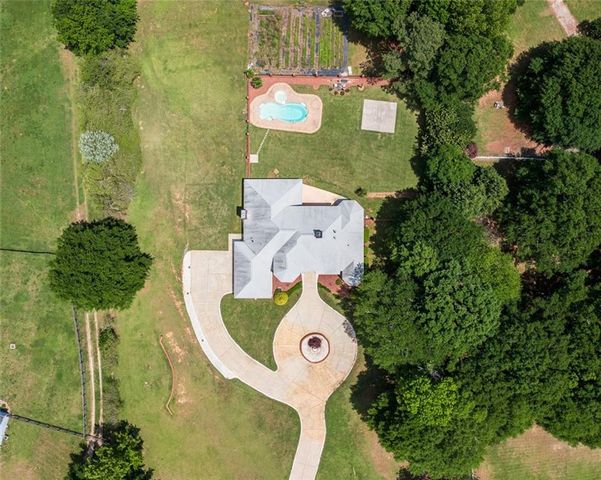 3030 Berry Road, Loganville, GA 30052