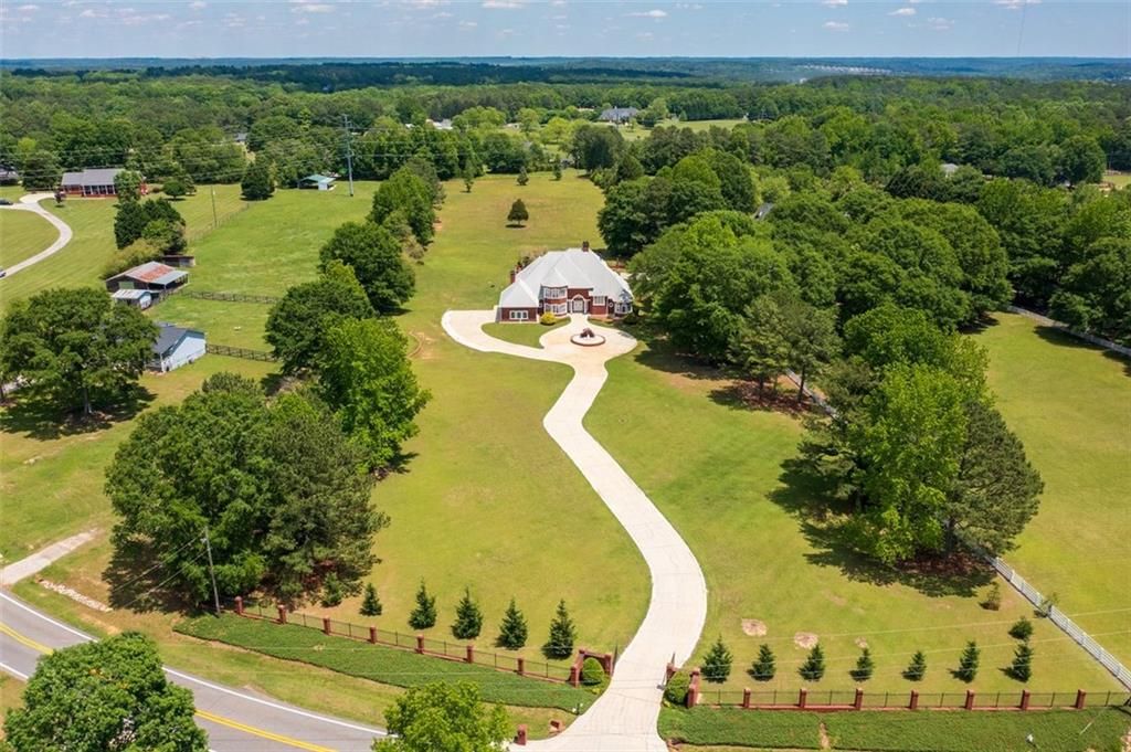 3030 Berry Road, Loganville, GA 30052