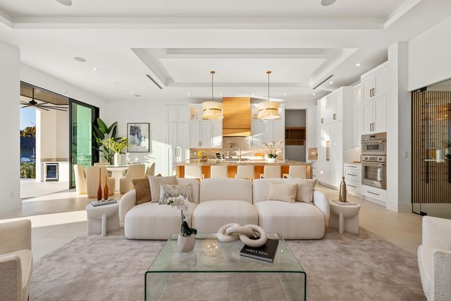 11331 Avery Road, Palm Beach Gardens, FL 33410