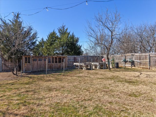 216 SE County Road 3048a, Corsicana, TX 75109