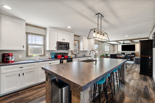 216 SE County Road 3048a, Corsicana, TX 75109