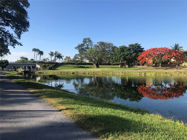 15295 SW 106th Lane 705, Miami, FL 33196