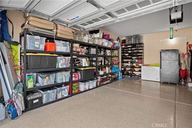 16773 Buttonwood Lane, Fontana, CA 92336