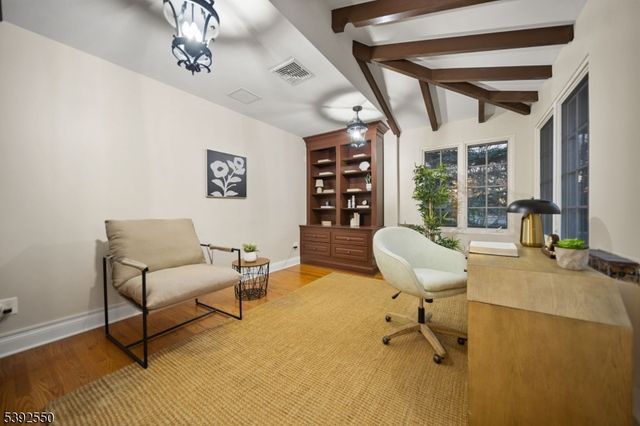 3 Serafin Pl, Glen Rock Boro, NJ 07452