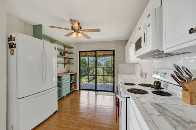 785 Park SHRS, Canyon Lake, TX 78133