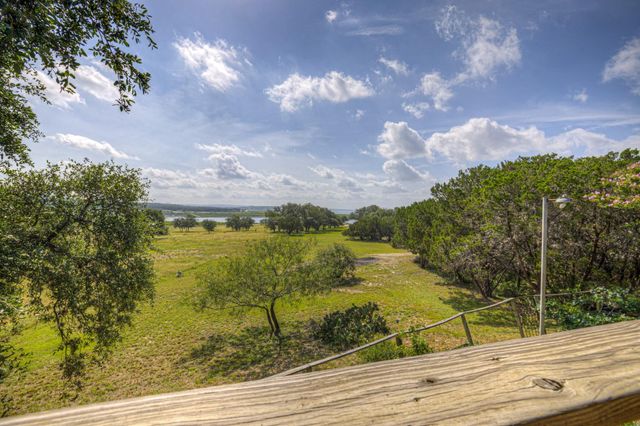 785 Park SHRS, Canyon Lake, TX 78133