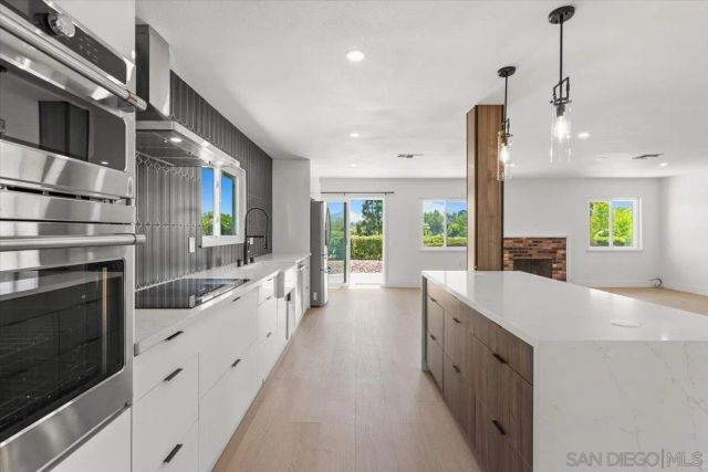 16413 Roca Dr, San Diego, CA 92128