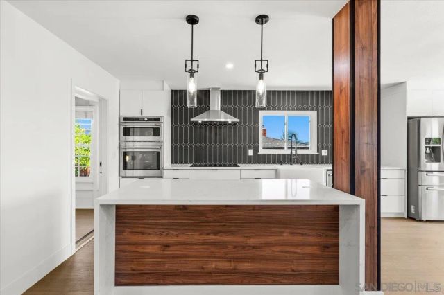 16413 Roca Dr, San Diego, CA 92128