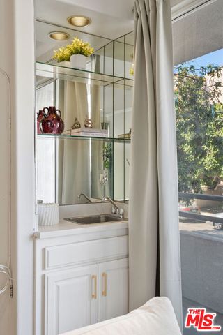 3603 Dunn Drive 102, Los Angeles, CA 90034