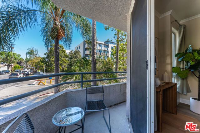 3603 Dunn Drive 102, Los Angeles, CA 90034