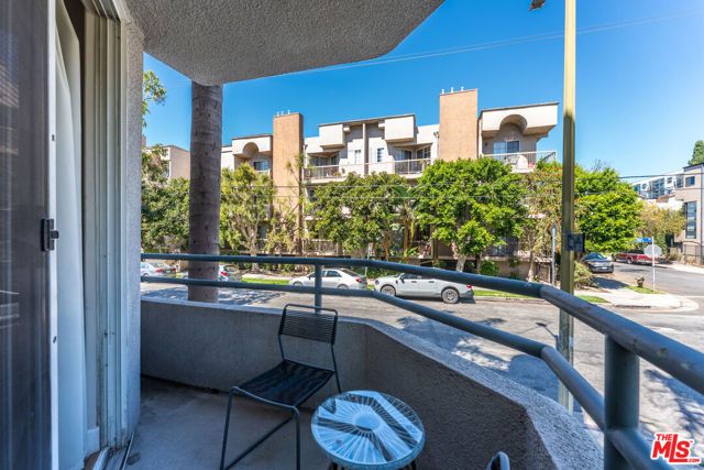 3603 Dunn Drive 102, Los Angeles, CA 90034