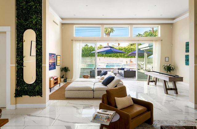 154 E Ocotillo Avenue, Palm Springs, CA 92264