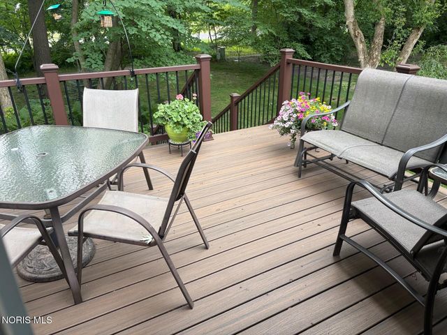 629 High Pines Drive, Toledo, OH 43615