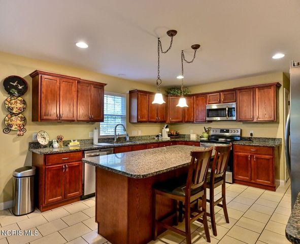 629 High Pines Drive, Toledo, OH 43615
