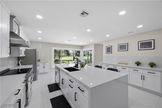 3482 Pueblo Way, Las Vegas, NV 89169